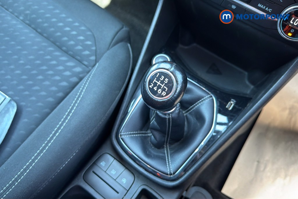 Ford Fiesta Titanium Manual Petrol Hatchback - Stock Number (1654941) - 15th supplementary image