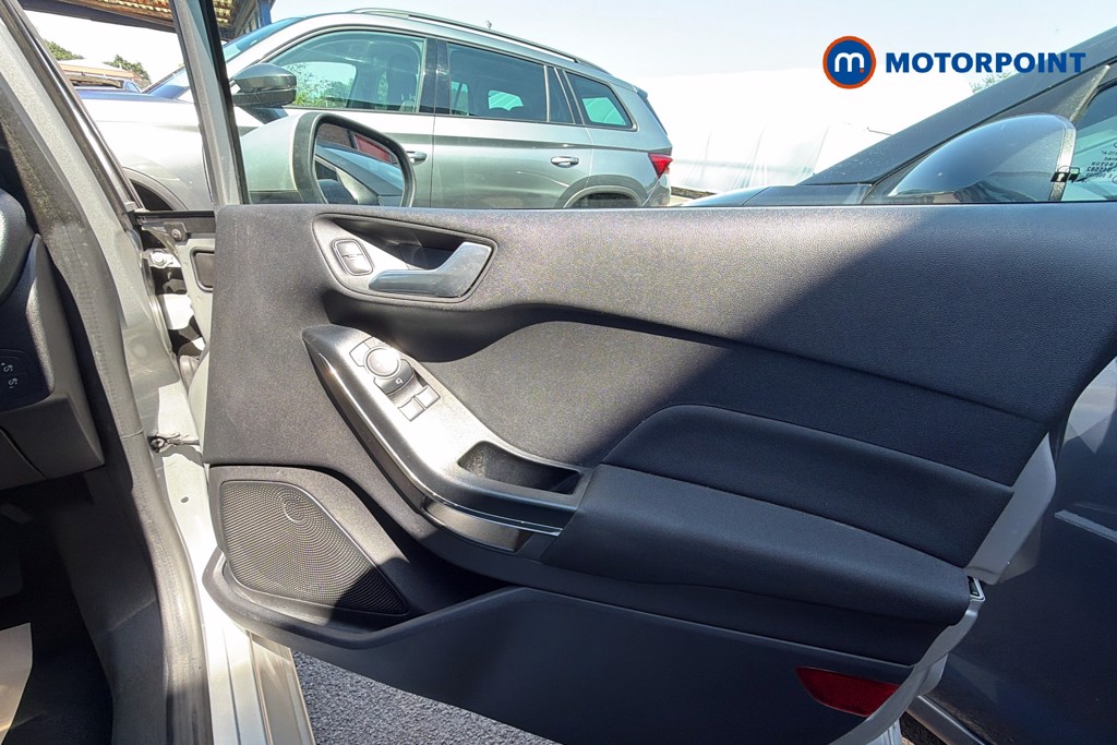 Ford Fiesta Titanium Manual Petrol Hatchback - Stock Number (1654941) - 19th supplementary image