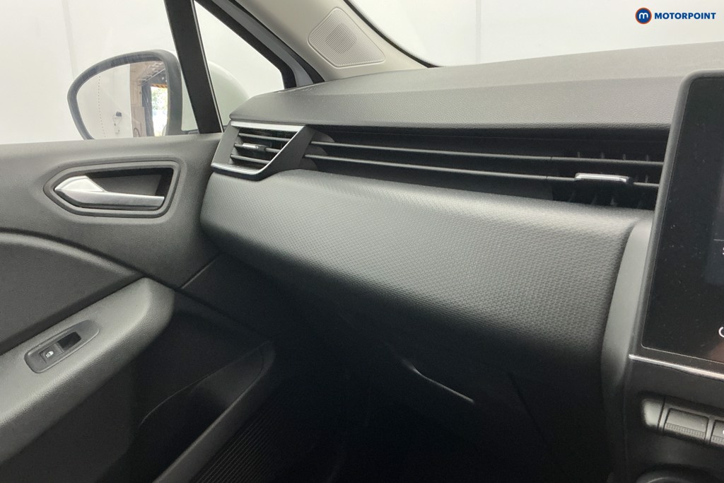 Renault Clio Iconic Edition Manual Petrol Hatchback - Stock Number (1654992) - 18th supplementary image
