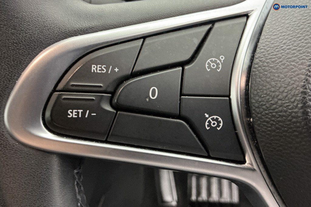 Renault Clio Iconic Edition Manual Petrol Hatchback - Stock Number (1654992) - 20th supplementary image