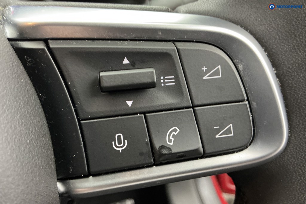 Jeep Avenger Altitude Manual Petrol SUV - Stock Number (1655767) - 21st supplementary image