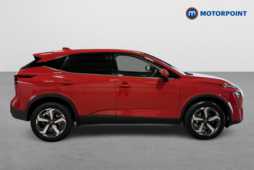 Nissan Qashqai N-Connecta Automatic Petrol SUV - Stock Number (1655850) - Drivers side