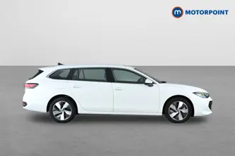 Volkswagen Passat Life Automatic Petrol Plug-In Hybrid Estate - Stock Number (1656624) - Drivers side