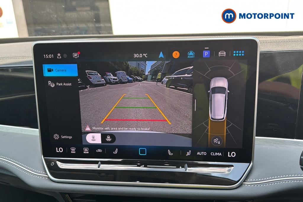 Volkswagen Passat Life Automatic Petrol Plug-In Hybrid Estate - Stock Number (1656628) - 13th supplementary image