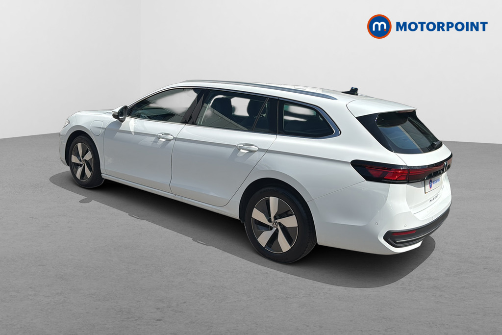 Volkswagen Passat Life Automatic Petrol Plug-In Hybrid Estate - Stock Number (1656628) - Drivers side rear corner