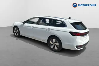 Volkswagen Passat Life Automatic Petrol Plug-In Hybrid Estate - Stock Number (1656628) - Drivers side rear corner