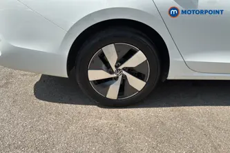 Volkswagen Passat Life Automatic Petrol Plug-In Hybrid Estate - Stock Number (1656628) - 46th supplementary image