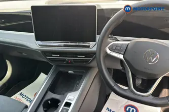 Volkswagen Passat Life Automatic Petrol Plug-In Hybrid Estate - Stock Number (1656628) - 1st supplementary image