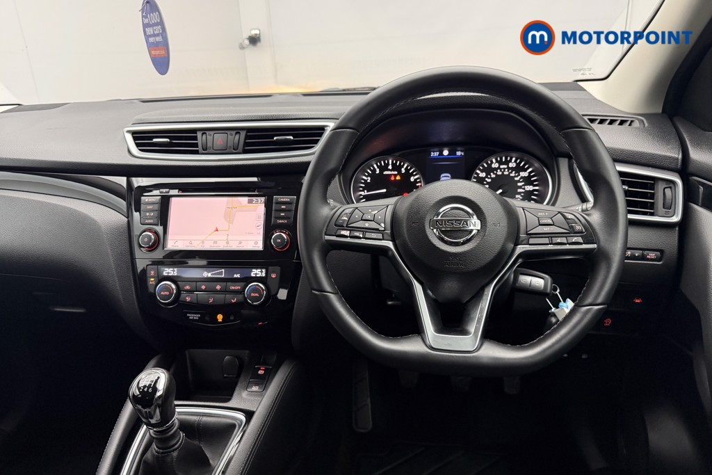 Nissan Qashqai Acenta Premium Manual Petrol SUV - Stock Number (1657467) - 2nd supplementary image