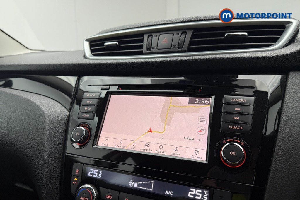 Nissan Qashqai Acenta Premium Manual Petrol SUV - Stock Number (1657467) - 12th supplementary image