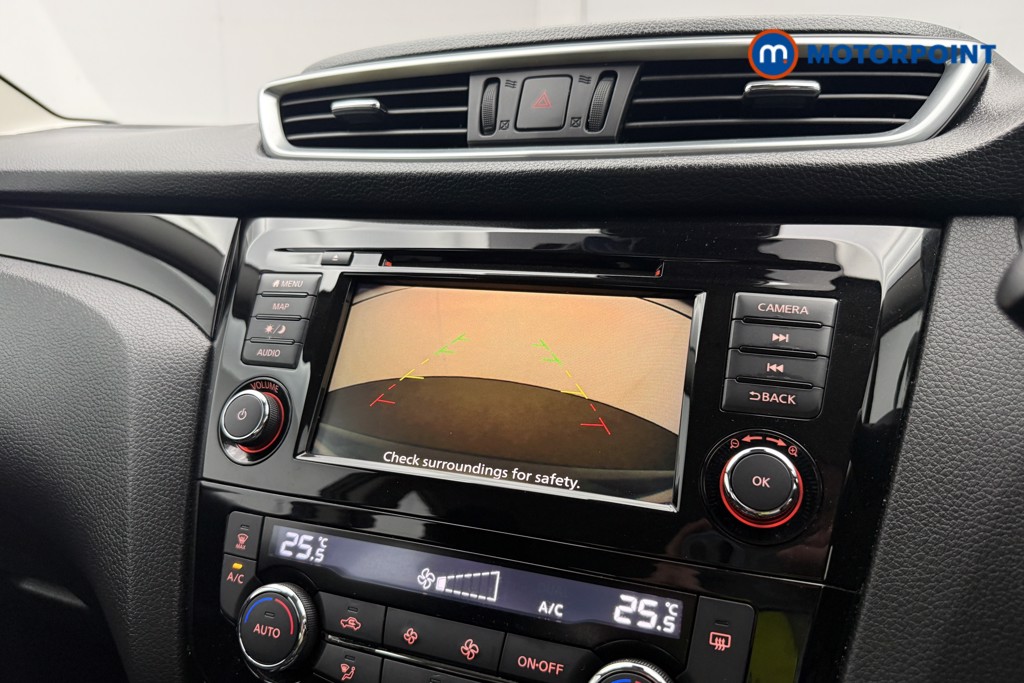 Nissan Qashqai Acenta Premium Manual Petrol SUV - Stock Number (1657467) - 13th supplementary image
