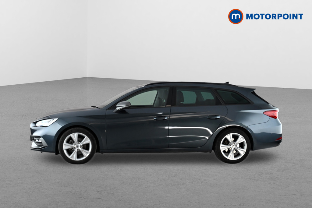 Seat Leon FR Manual Petrol Estate - Stock Number (1657486) - Passenger side front corner