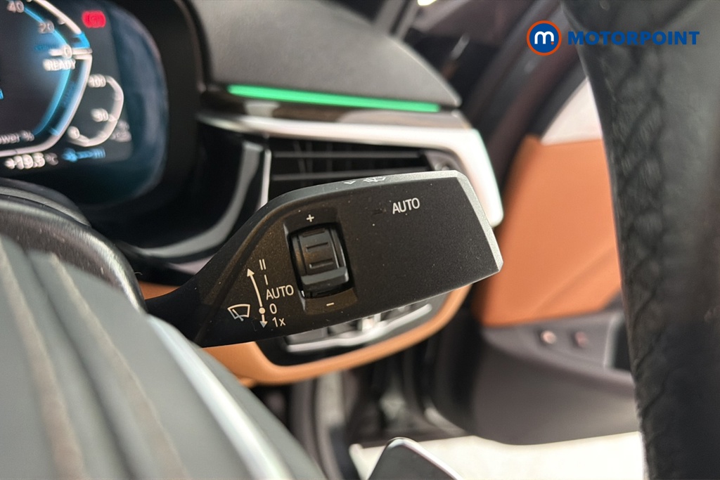 BMW 5 Series SE Automatic Petrol Plug-In Hybrid Saloon - Stock Number (1657684) - 6th supplementary image