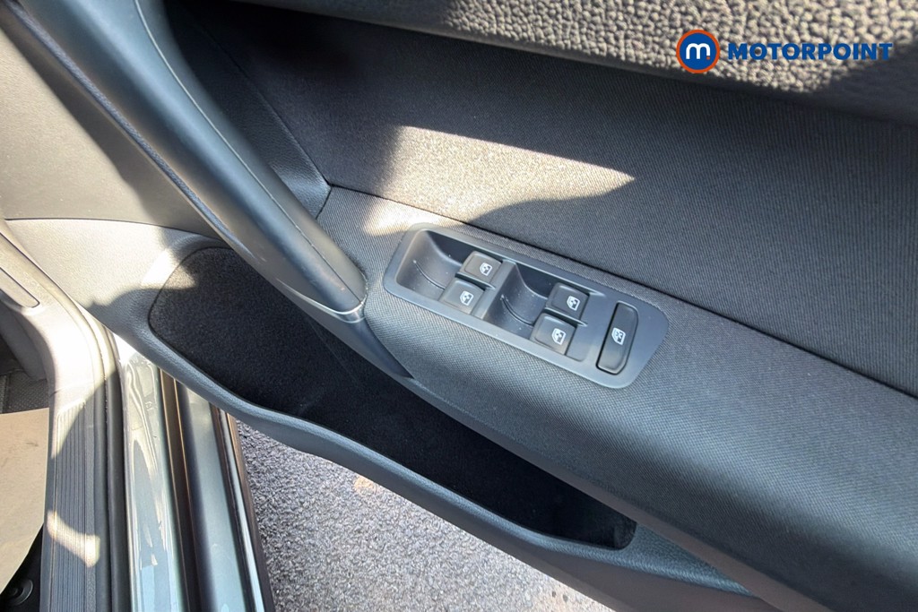 Volkswagen Golf Sv Match Automatic Petrol Hatchback - Stock Number (1657992) - 20th supplementary image