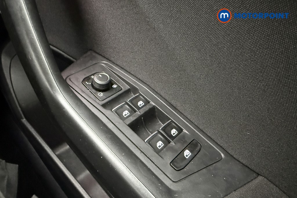 Volkswagen T-Roc Black Edition Automatic Petrol SUV - Stock Number (1658221) - 17th supplementary image