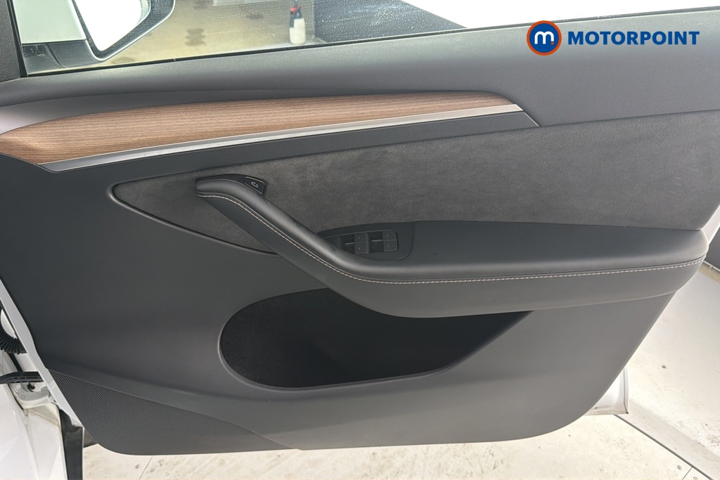 Tesla Model Y Rwd 5Dr Auto Automatic Electric SUV - Stock Number (1658414) - 18th supplementary image