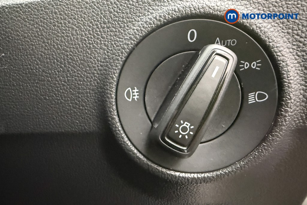 Volkswagen T-Roc Life Manual Petrol SUV - Stock Number (1658889) - 15th supplementary image