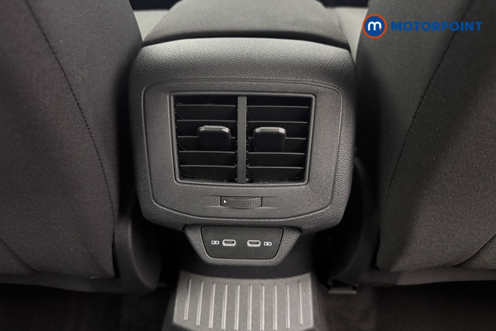 Volkswagen T-Roc Life Manual Petrol SUV - Stock Number (1658889) - 19th supplementary image