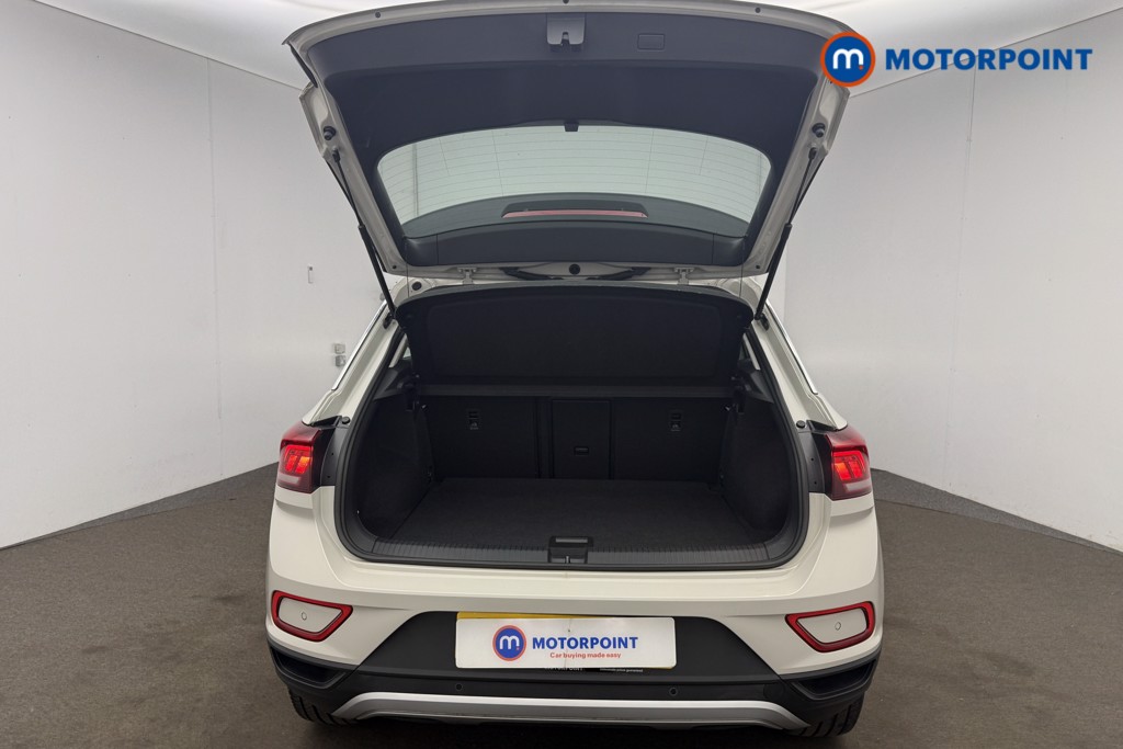 Volkswagen T-Roc Life Manual Petrol SUV - Stock Number (1658889) - 20th supplementary image