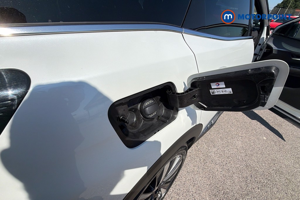 Peugeot 3008 GT Automatic Petrol Plug-In Hybrid SUV - Stock Number (1658901) - 41st supplementary image