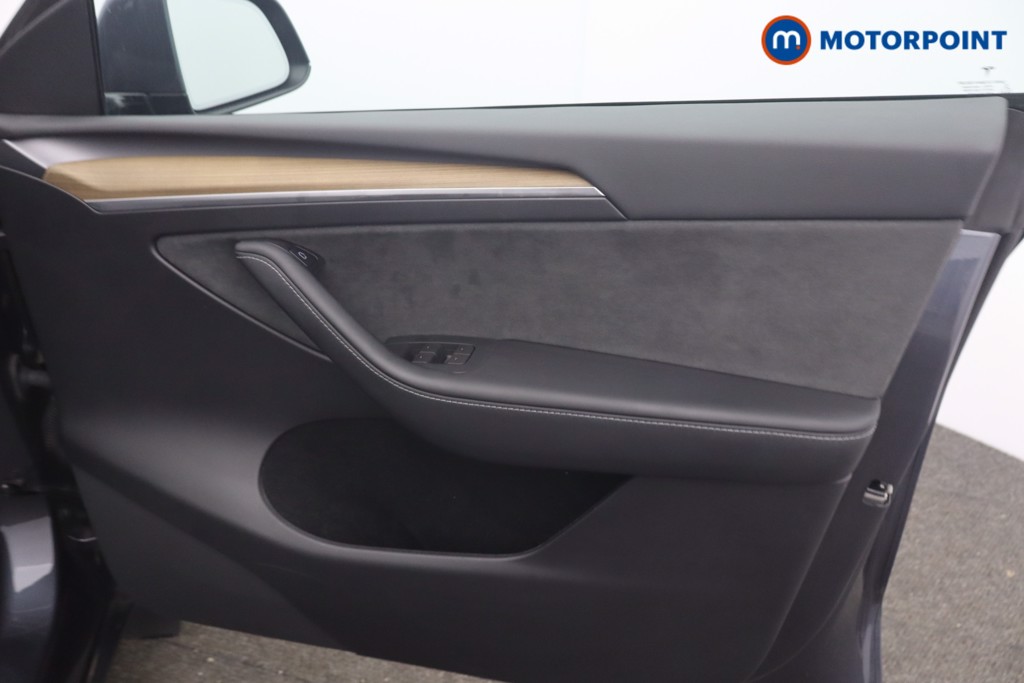 Tesla Model Y Rwd 5Dr Auto Automatic Electric SUV - Stock Number (1659311) - 9th supplementary image