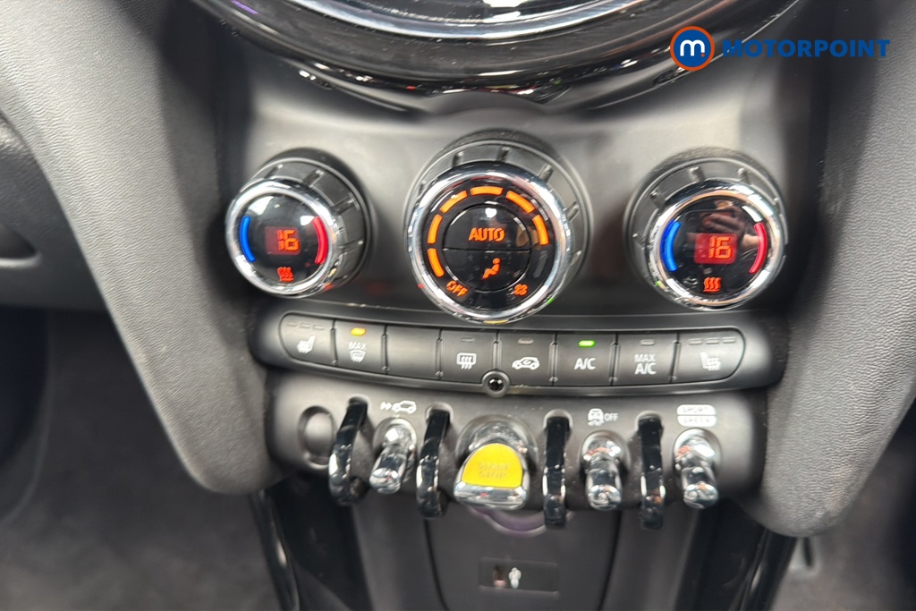 Mini Hatchback Cooper S Level 2 Automatic Electric Hatchback - Stock Number (1659364) - 12th supplementary image