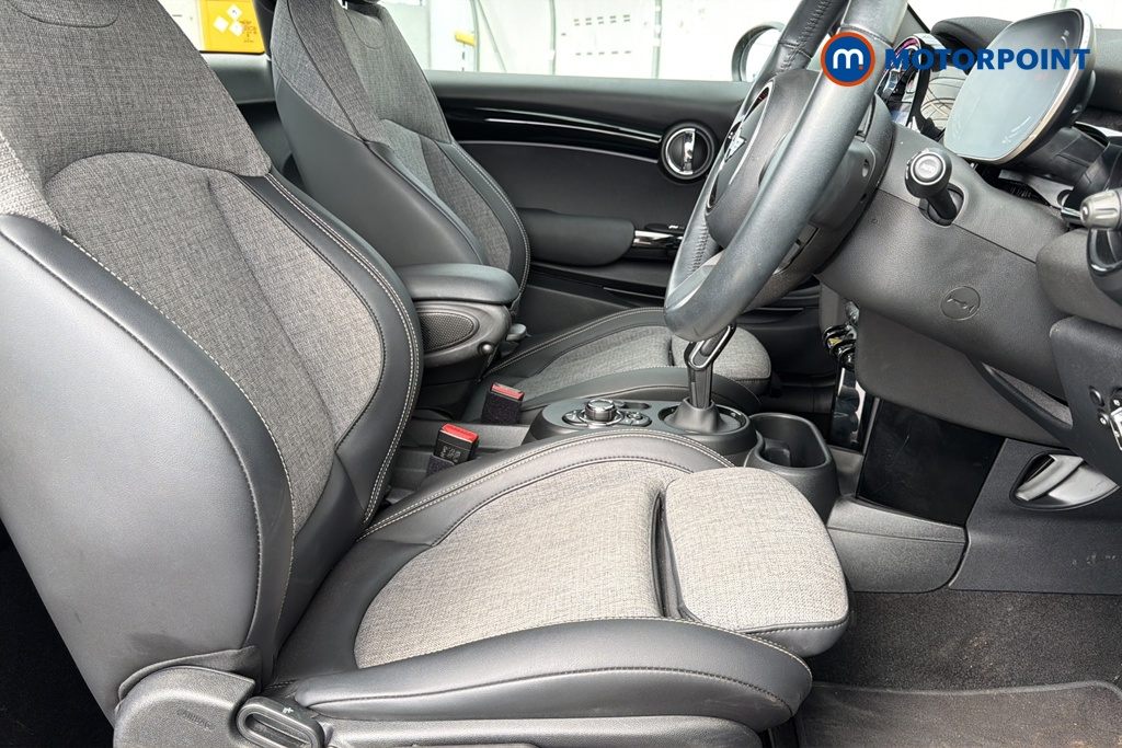 Mini Hatchback Cooper S Level 2 Automatic Electric Hatchback - Stock Number (1659364) - 22nd supplementary image