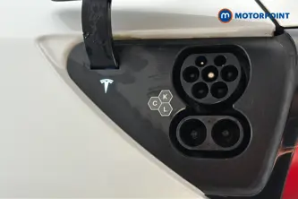 Tesla Model Y Long Range Automatic Electric SUV - Stock Number (1659725) - 41st supplementary image