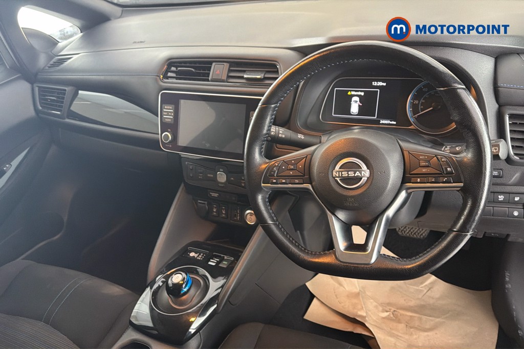 Nissan Leaf N-Connecta Automatic Electric Hatchback - Stock Number (1659831) - 1st supplementary image