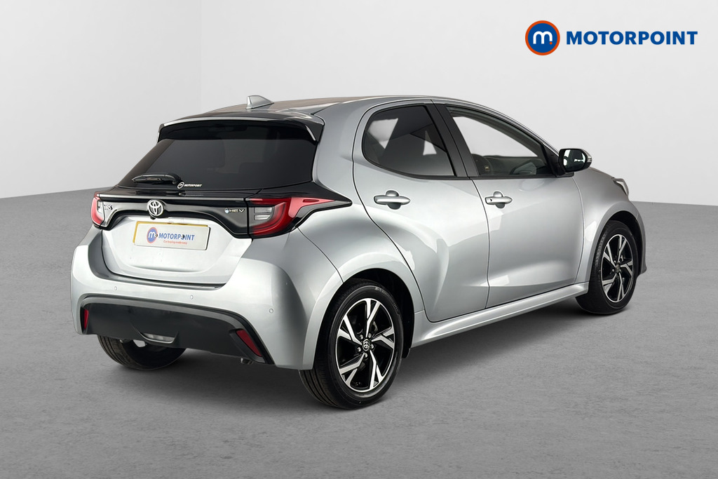 Toyota Yaris Design Automatic Petrol-Electric Hybrid Hatchback - Stock Number (1659870) - Passenger side rear corner