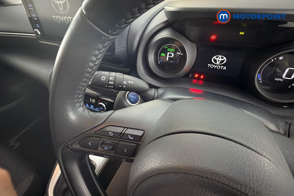 Toyota Yaris Cross Icon Automatic Petrol-Electric Hybrid Estate - Stock Number (1660154) - 3rd supplementary image