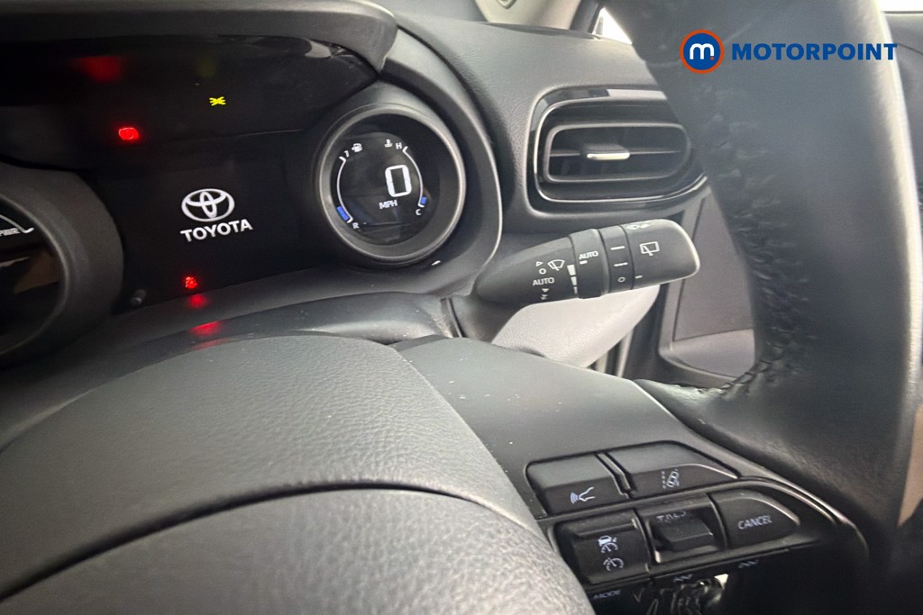 Toyota Yaris Cross Icon Automatic Petrol-Electric Hybrid Estate - Stock Number (1660154) - 4th supplementary image