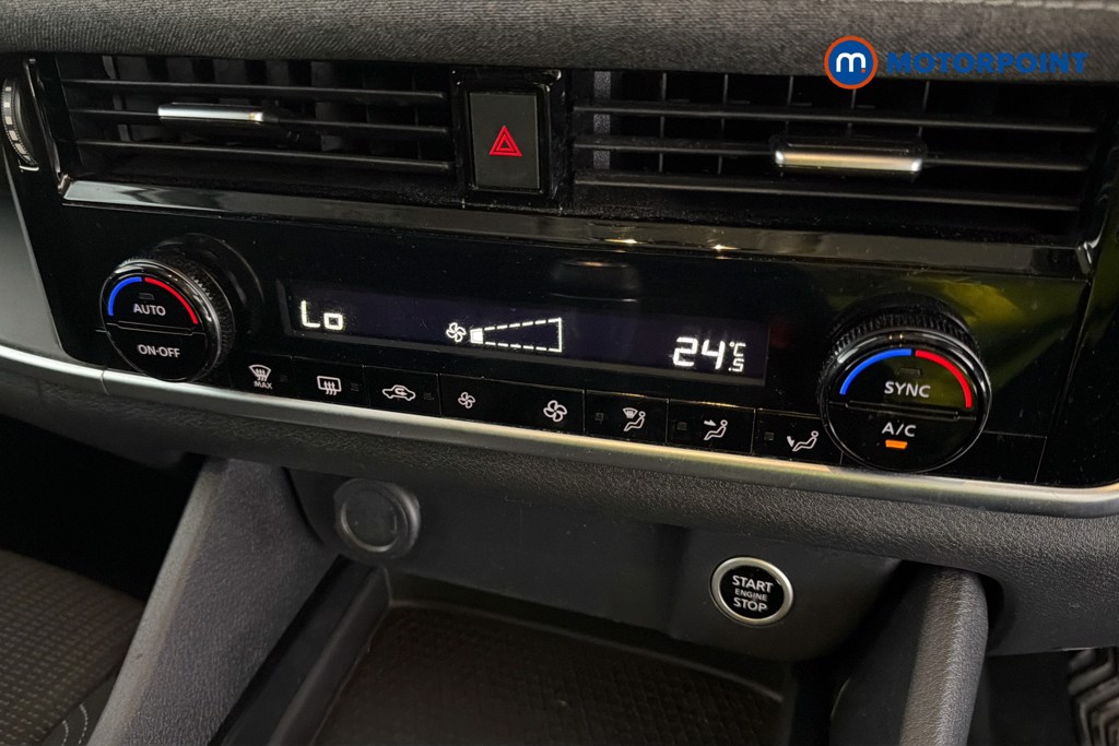 Nissan Qashqai Acenta Premium Manual Petrol SUV - Stock Number (1660455) - 12th supplementary image