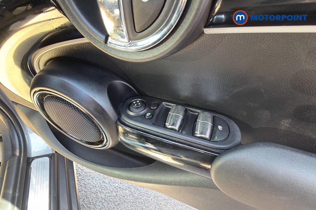 Mini Hatchback Cooper Exclusive Automatic Petrol Hatchback - Stock Number (1660492) - 20th supplementary image
