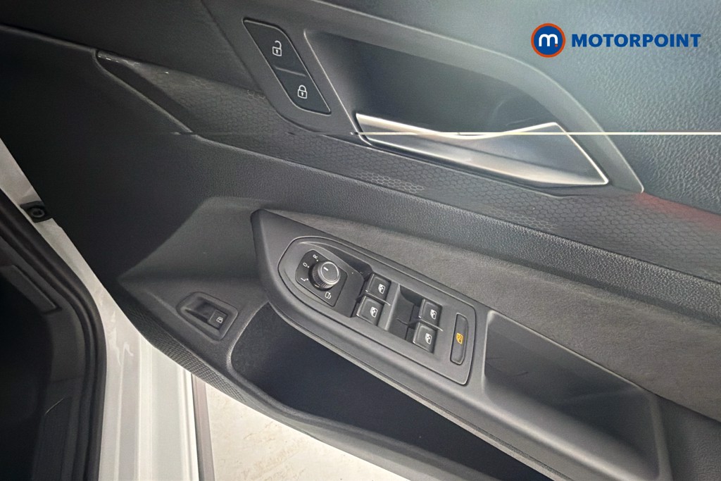 Volkswagen Golf GTE Automatic Petrol Plug-In Hybrid Hatchback - Stock Number (1660549) - 19th supplementary image