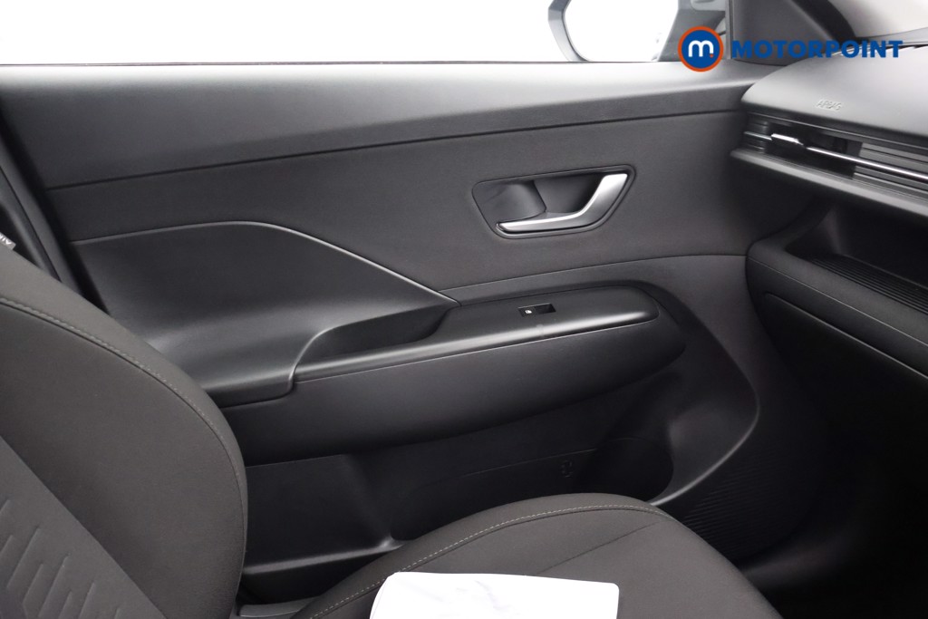 Hyundai Kona Advance Automatic Petrol-Electric Hybrid SUV - Stock Number (1660569) - 11th supplementary image
