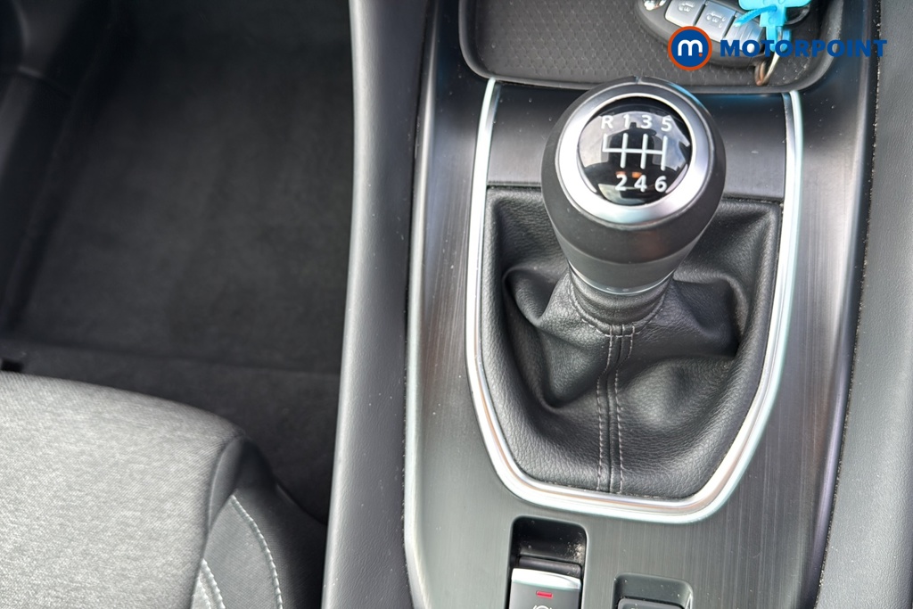Nissan Qashqai N-Connecta Manual Petrol SUV - Stock Number (1660737) - 15th supplementary image