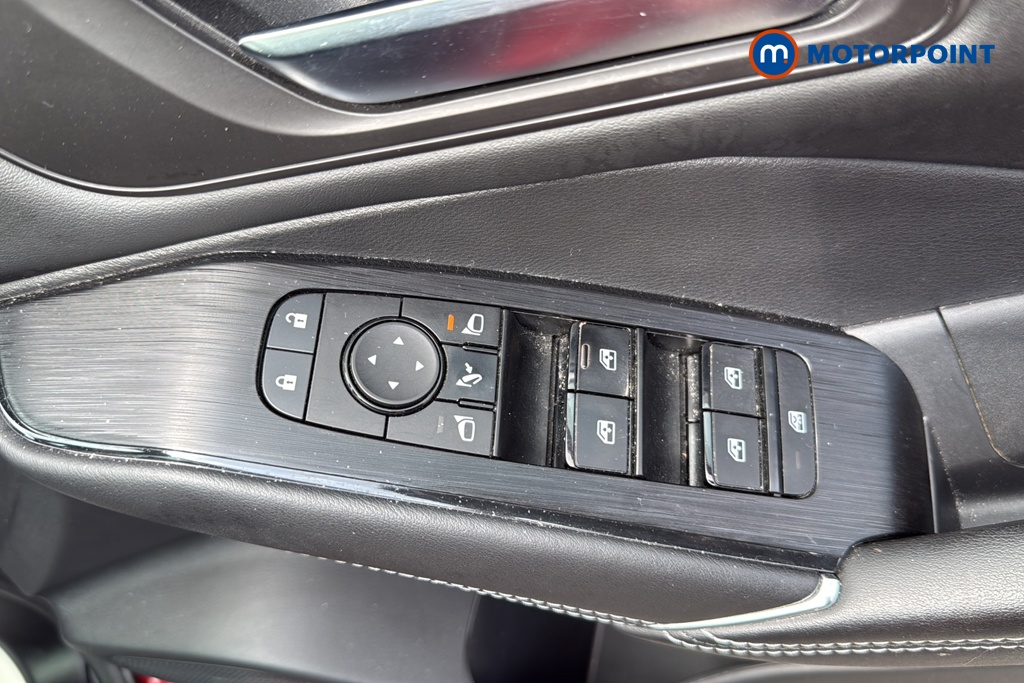 Nissan Qashqai N-Connecta Manual Petrol SUV - Stock Number (1660737) - 19th supplementary image