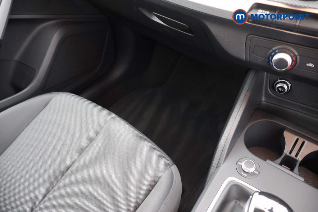 Audi Q2 Technik Manual Petrol SUV - Stock Number (1660876) - 12th supplementary image