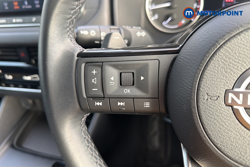 Nissan Qashqai Acenta Premium Automatic Petrol SUV - Stock Number (1661283) - 4th supplementary image