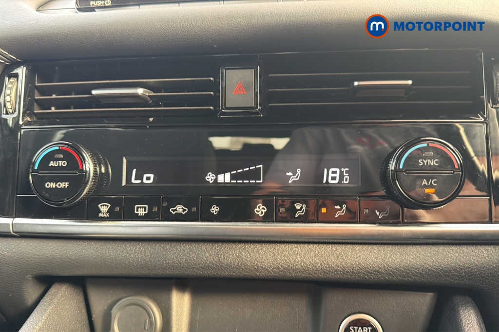 Nissan Qashqai Acenta Premium Automatic Petrol SUV - Stock Number (1661283) - 12th supplementary image