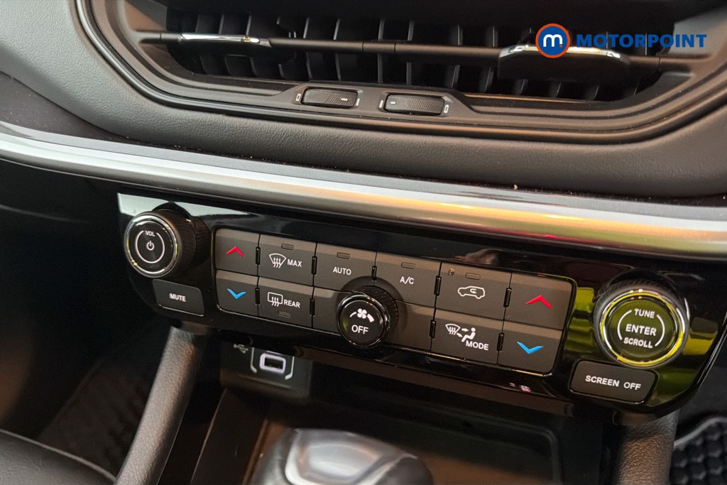 Jeep Compass Limited Automatic Petrol SUV - Stock Number (1661379) - 12th supplementary image