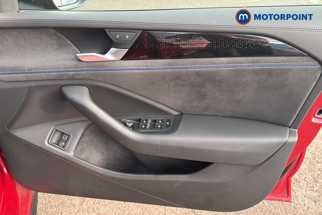 Volkswagen Passat R-Line Automatic Petrol Plug-In Hybrid Estate - Stock Number (1661559) - 18th supplementary image