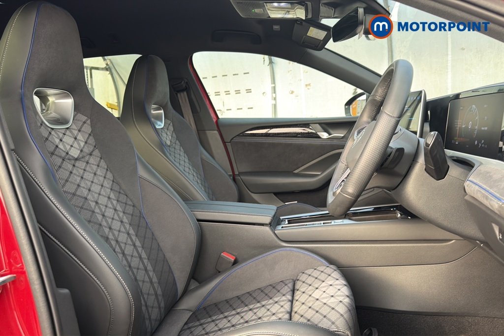 Volkswagen Passat R-Line Automatic Petrol Plug-In Hybrid Estate - Stock Number (1661559) - 22nd supplementary image