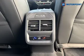 Volkswagen Passat R-Line Automatic Petrol Plug-In Hybrid Estate - Stock Number (1661559) - 28th supplementary image