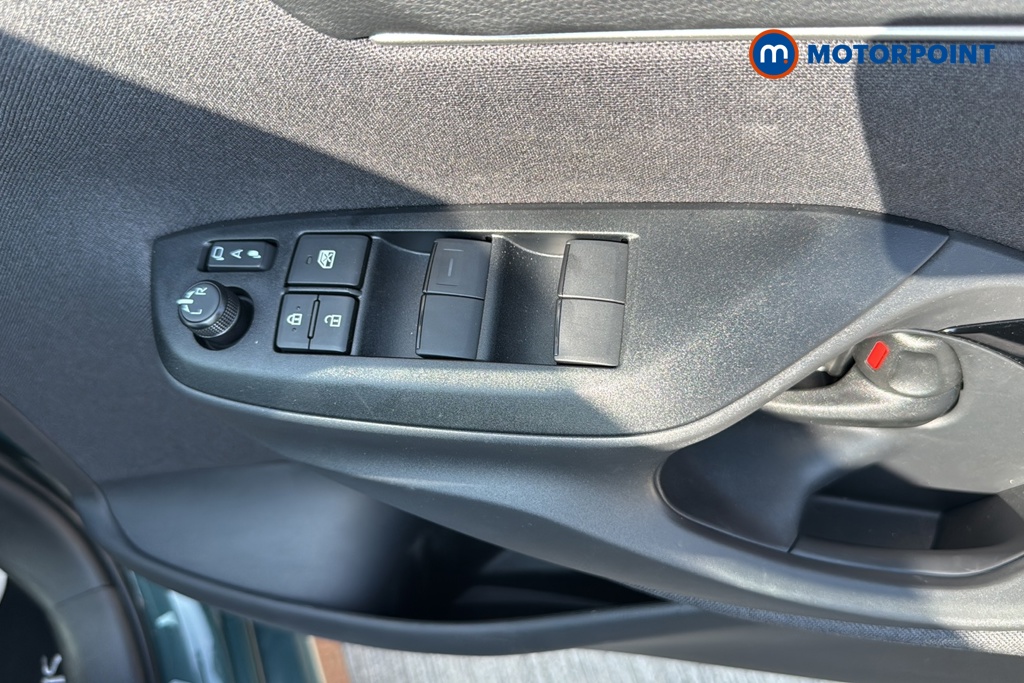 Toyota Yaris Excel Automatic Petrol-Electric Hybrid Hatchback - Stock Number (1661699) - 19th supplementary image