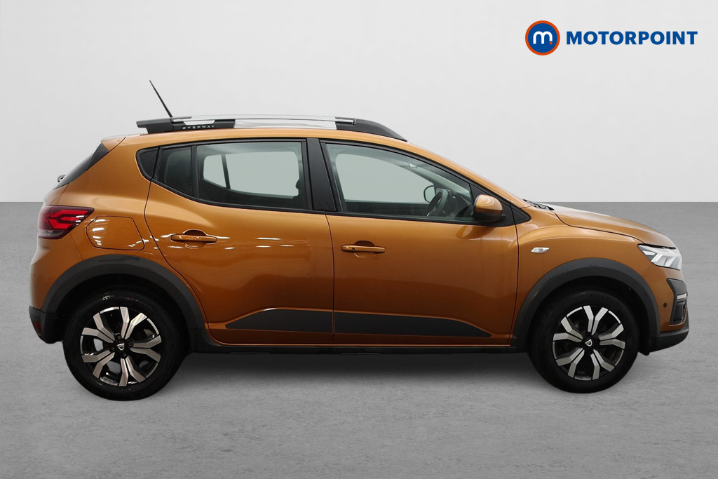 Dacia Sandero Stepway Prestige Manual Petrol Hatchback - Stock Number (1622160) - Drivers side