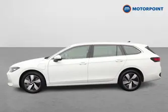 Volkswagen Passat Life Automatic Petrol Plug-In Hybrid Estate - Stock Number (1632943) - Passenger side