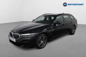 BMW 5 Series M Sport Automatic Petrol Plug-In Hybrid Estate - Stock Number (1634385) - Passenger side front corner