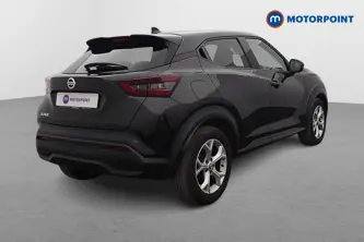 Nissan Juke N-Connecta Manual Petrol SUV - Stock Number (1635157) - Drivers side rear corner